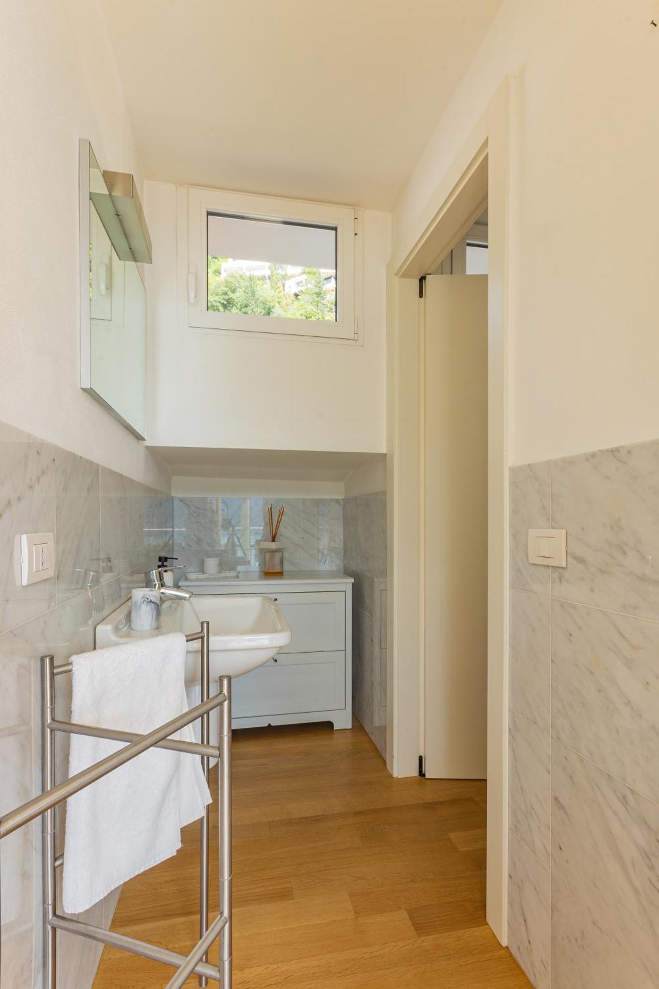 Casa Madlen - Bright Attic With Marvelous View Apartment Campione d'Italia Exterior photo